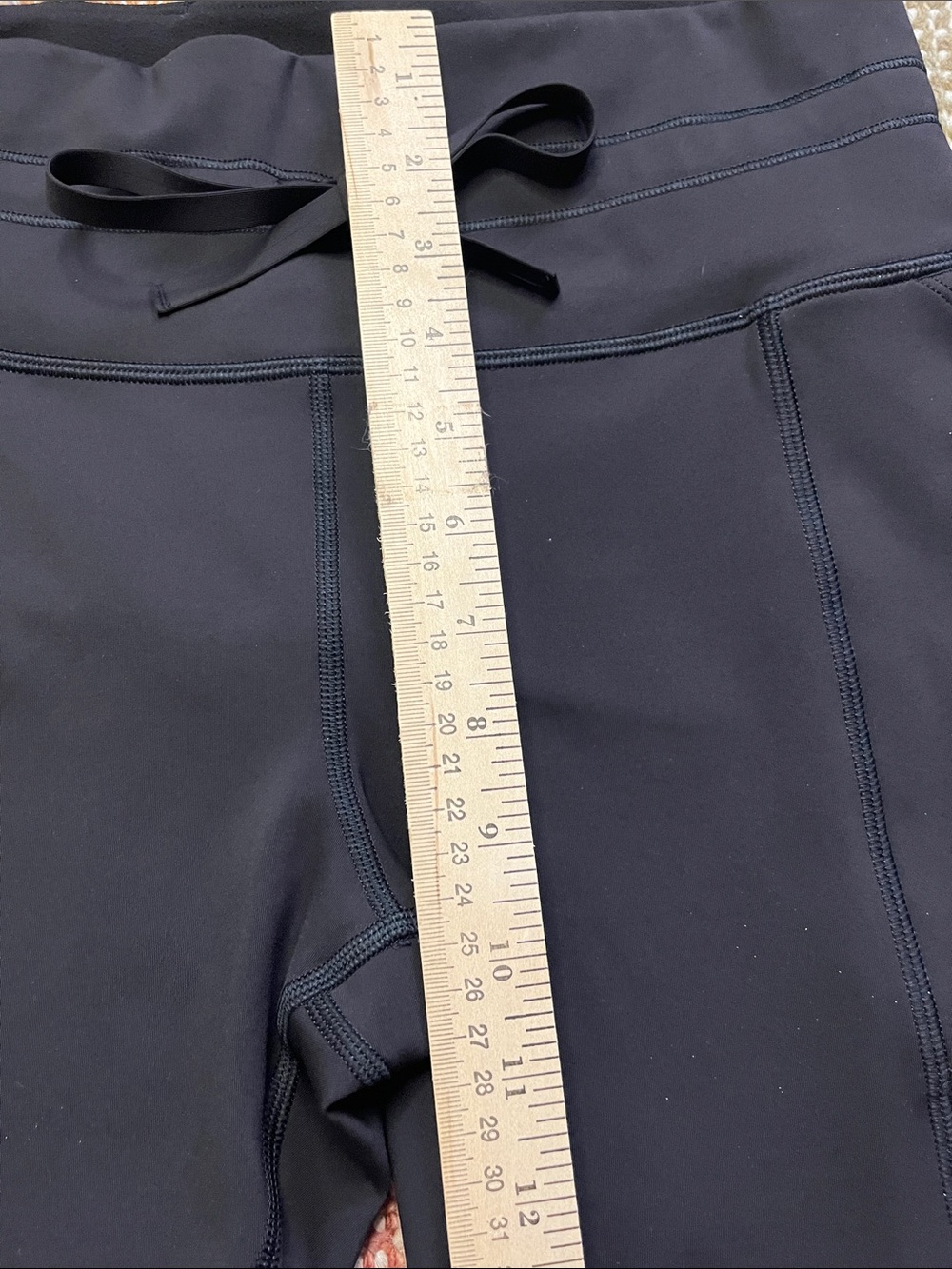 Athleta Rainier Cargo Tight – Women’s Medium – Black – Like New - Picture 5 of 11